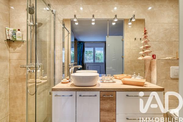 Maison à vendre 8 pièces 196 m² Taverny