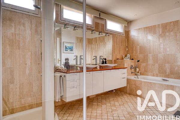 Maison à vendre 8 pièces 196 m² Taverny