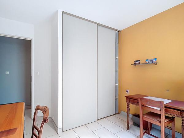 Rare à Lons - A vendre Maison T5 plain-pied de 2011 avec 4 chambres et un grand garage - DPE Classe B: