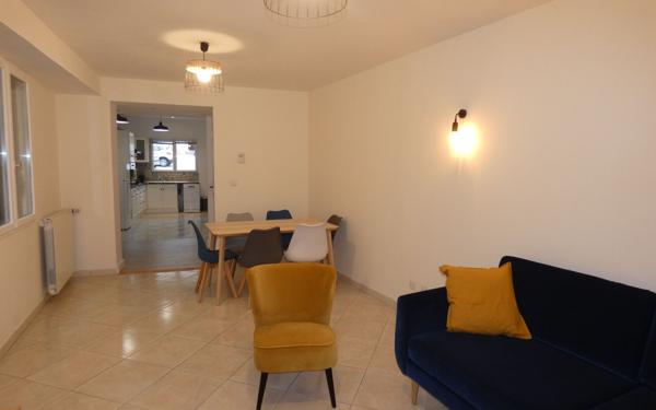 Maison à vendre    4 pièces • 90,65 m2 Saint-Genis-Laval