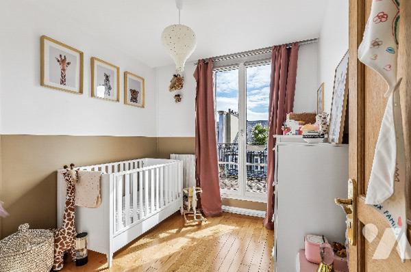 PARIS 8ᵉ – RUE TRONCHET – APPARTEMENT VENDU LOUÉ – 107,5 M² – TERRASSE – 6ᵉ ÉTAGE