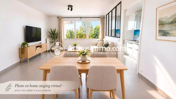 Vente                                                      Appartement
                        
                     3 pièces                      60 m2                     à Saint-Pierre-du-Perray
