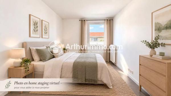 Vente                                                      Appartement
                        
                     3 pièces                      60 m2                     à Saint-Pierre-du-Perray