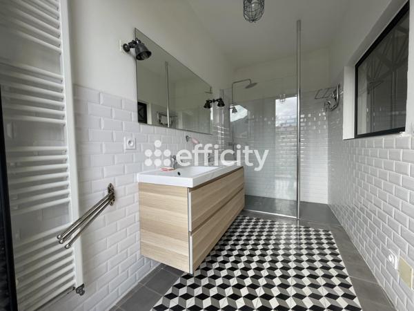 Maison 9 pièces - 228 m² Exclusivité efficity