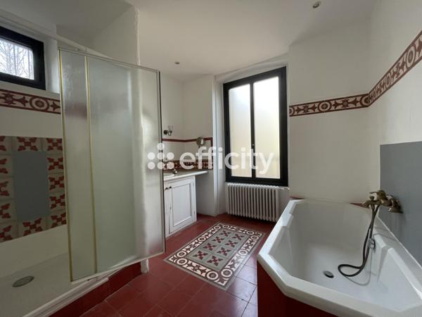 Maison 9 pièces - 228 m² Exclusivité efficity