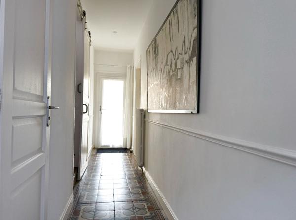 Rebais, Chambres, commerces, bus, espace polyvalent de 28m² accès extérieur indépendant, 15 min Coulommiers et