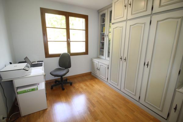 Varennes-Jarcy (91480) A Varennes Jarcy : maison de plain pied avec combles aménagés