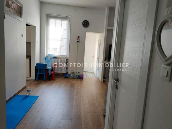 Maison 10 pièce(s) 6 chambre(s)