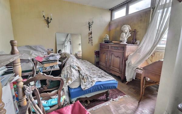 Appartement à vendre    4 pièces • 74,48 m2 Paris 20