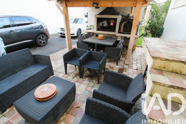 Maison à vendre 6 pièces 150 m² Villeneuve-le-Roi