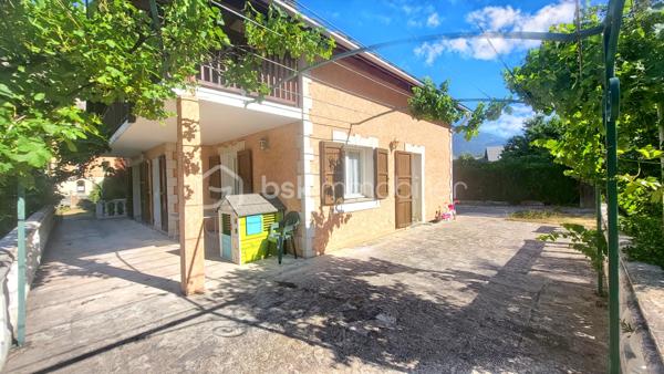 Maison traditionnelle de 155 m²