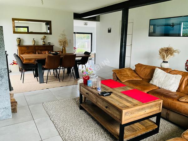 ORVAULT - A vendre Maison familiale rénovée 144m2, 4 chambres sur parcelle de 2 893 m². Exclusivité !