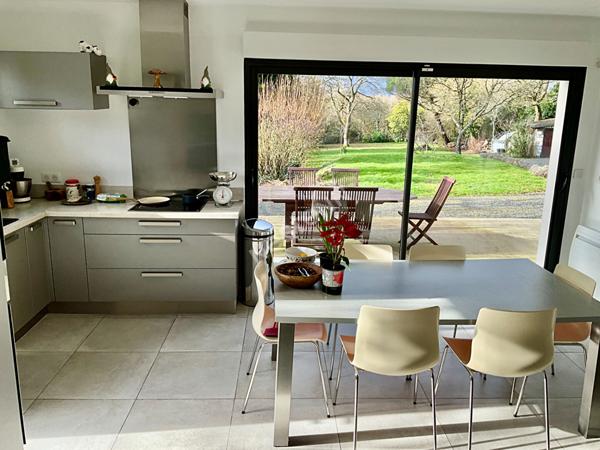 ORVAULT - A vendre Maison familiale rénovée 144m2, 4 chambres sur parcelle de 2 893 m². Exclusivité !