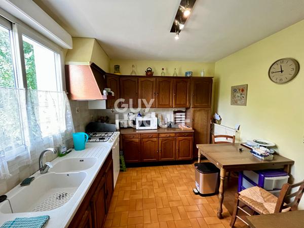 Maison spacieuse à Mercuès - 146 m² habitables - 4 chambres