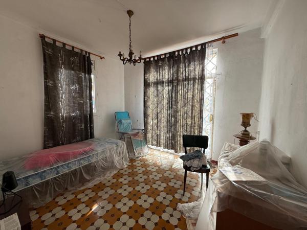 Maison à rénover avec potentiel, secteur recherché