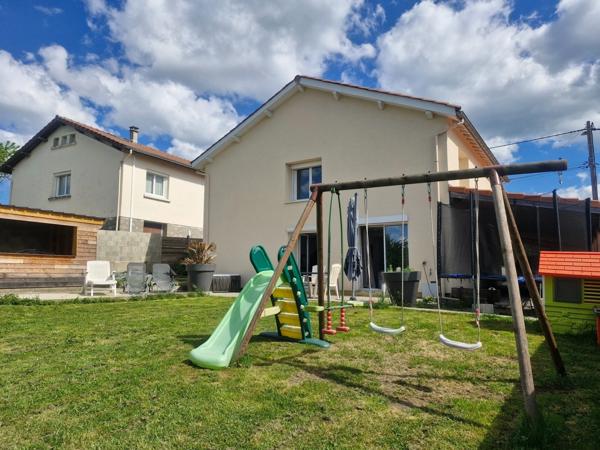 MAISON DE 124M² AVEC 5 CHAMBRES SUR TOP SECTEUR UNIEUX ET BEAU TERRAIN PLAT PISCINABLE DE 971M²