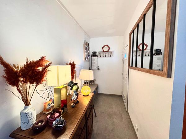 DUPLEX DE TYPE 3 PIÈCES