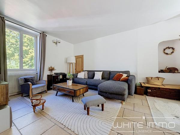 "CHATON", VENTE EN EXCLUSIVITE, FRANCHEVILLE LE HAUT, MAISON ANCIENNE 104 M2, TERRAIN 84 M2