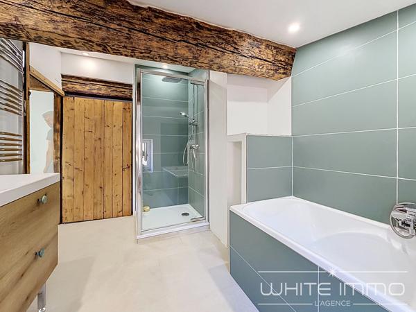 "CHATON", VENTE EN EXCLUSIVITE, FRANCHEVILLE LE HAUT, MAISON ANCIENNE 104 M2, TERRAIN 84 M2
