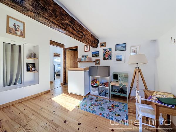 "CHATON", VENTE EN EXCLUSIVITE, FRANCHEVILLE LE HAUT, MAISON ANCIENNE 104 M2, TERRAIN 84 M2