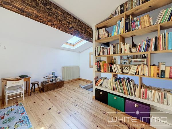 "CHATON", VENTE EN EXCLUSIVITE, FRANCHEVILLE LE HAUT, MAISON ANCIENNE 104 M2, TERRAIN 84 M2