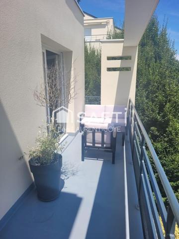 Appartement rénové dans résidence sécurisée