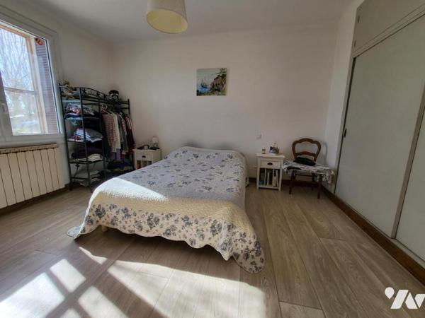 Maison surélevée avec vue sur le Mont Ventoux – Environnement agréable  au coeur des vignes 