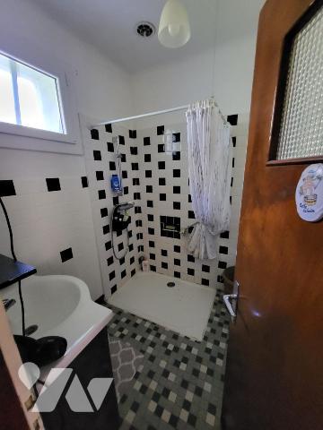 Maison surélevée avec vue sur le Mont Ventoux – Environnement agréable  au coeur des vignes 