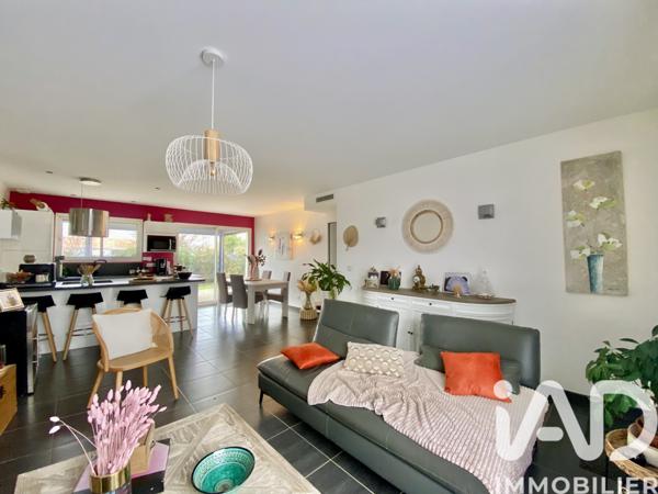 Maison à vendre 5 pièces 82 m² Roquefort