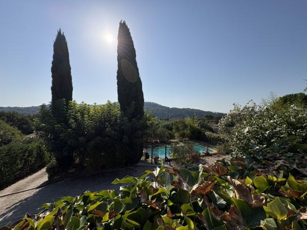Maison
         4 pièces
        - 114 m² 515 000 € *
