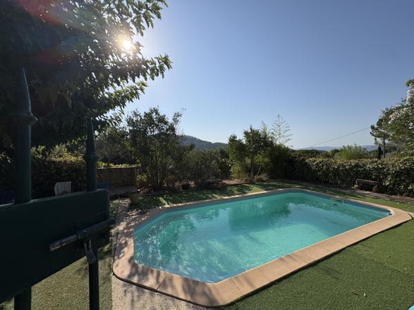 Maison
         4 pièces
        - 114 m² 515 000 € *