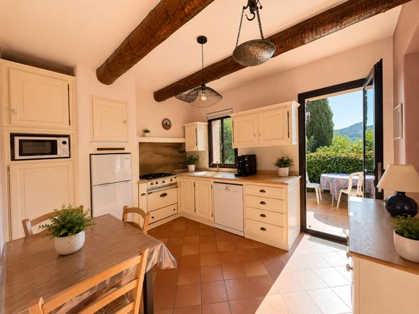 Maison
         4 pièces
        - 114 m² 515 000 € *