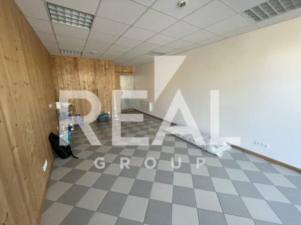 Local commercial de 32 m² à louer à Bordeaux