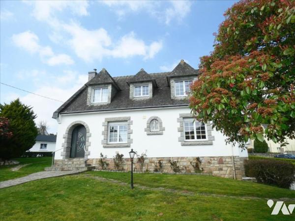 CHATEAUNEUF DU FAOU- Grande maison, proche bourg
