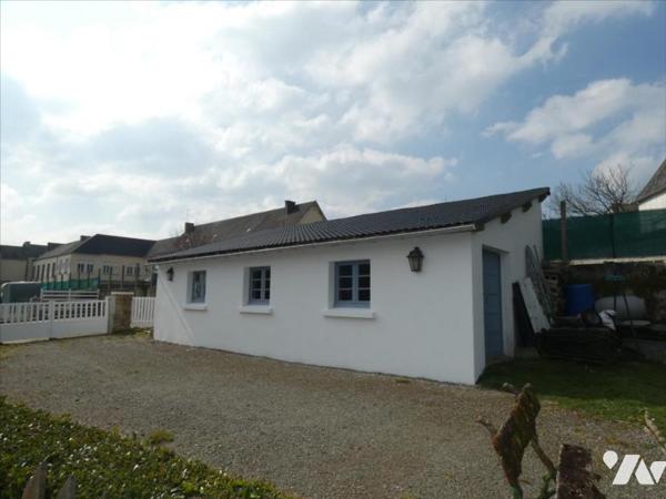 CHATEAUNEUF DU FAOU- Grande maison, proche bourg