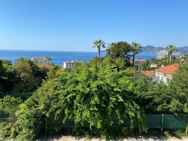 CANNES 3 PIECES VUE MER