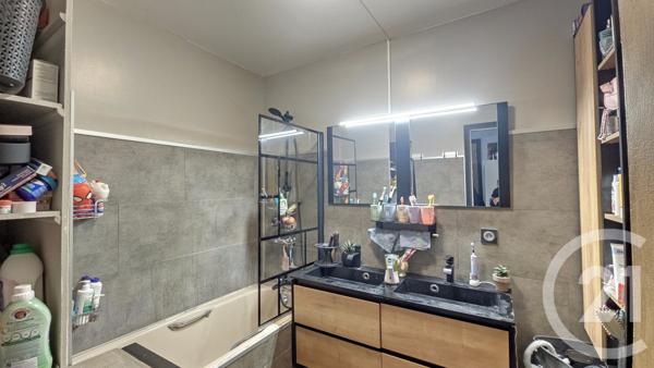 Appartement F4 à vendre  4 pièces - 77,17 m2 DRANCY - 93