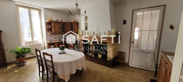 Maison en pierre sur un parc arboré de 4453 m2