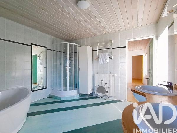 Maison à vendre 5 pièces 174 m² Saint-Cergues