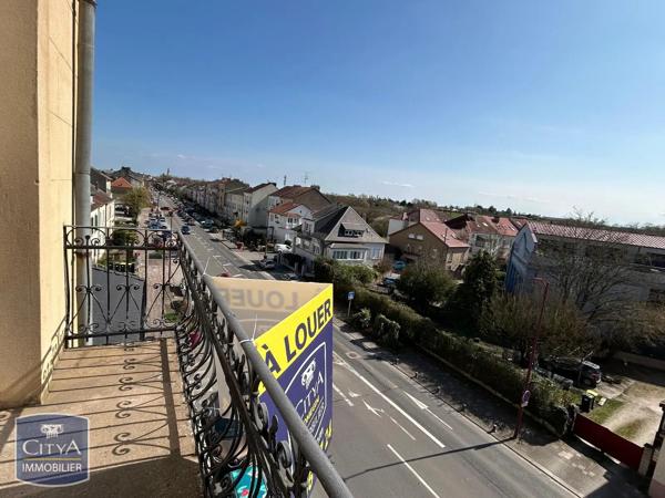 Appartement à louer 2 pièces 43.07m² Moulins-lès-Metz (57160)