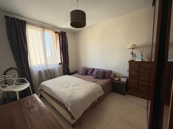 Appartement familial en plein centre de Clamart T4