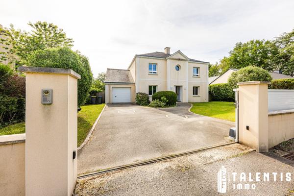 Exclusivité | TREILLIÈRES - BOURG | Maison Familiale 7 Pièces (160m² | 5ch)