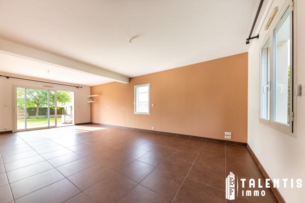 Exclusivité | TREILLIÈRES - BOURG | Maison Familiale 7 Pièces (160m² | 5ch)
