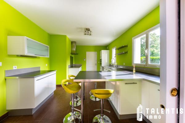 Exclusivité | TREILLIÈRES - BOURG | Maison Familiale 7 Pièces (160m² | 5ch)