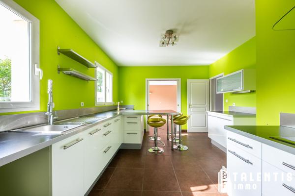 Exclusivité | TREILLIÈRES - BOURG | Maison Familiale 7 Pièces (160m² | 5ch)