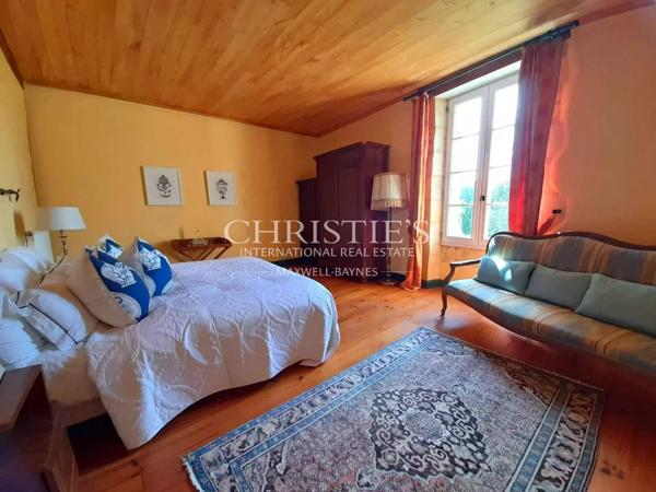 Manoir luxueux du XVe siècle à vendre en Dordogne