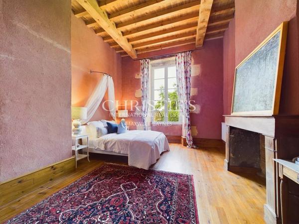 Manoir luxueux du XVe siècle à vendre en Dordogne