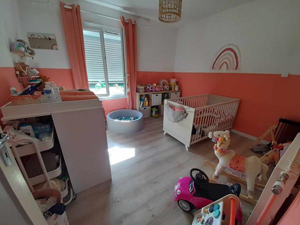 TRÈS PROCHE CHAUNY, SECTEUR RECHERCHÉ, PRODUIT RARE!