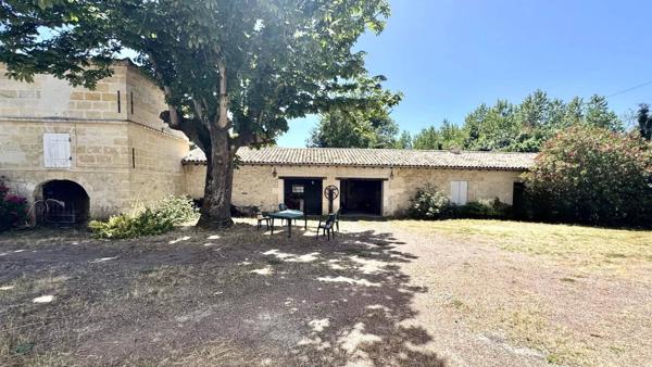 Maison de caractère – 260 m² – Parc arboré de 4 500 m² – Saint-Louis-de-Montferrand