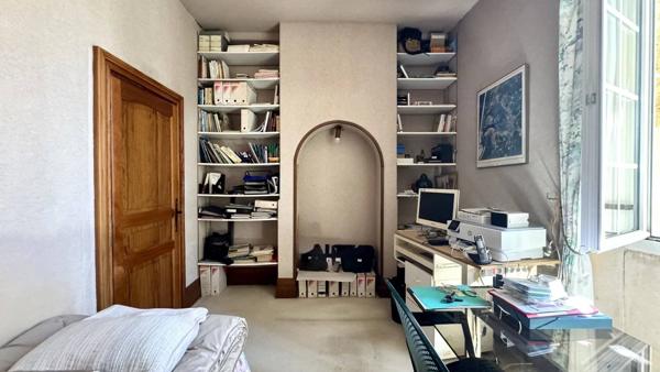 Maison de caractère – 260 m² – Parc arboré de 4 500 m² – Saint-Louis-de-Montferrand